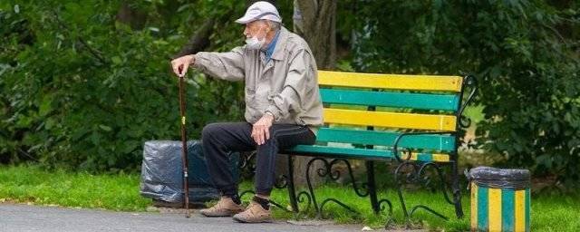 Власти Петербурга допускают ужесточение ограничений по ковиду для пожилых горожан