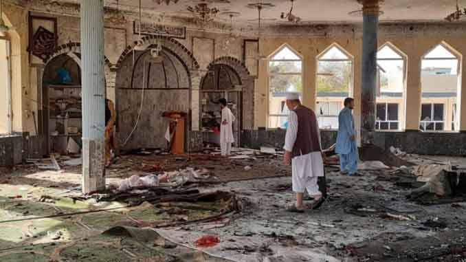 В Афганистане произошел взрыв в мечети: погибли и пострадали десятки людей