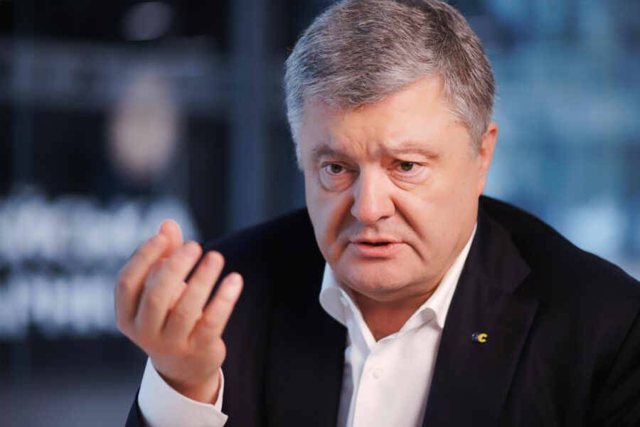 Порошенко отверг обвинения властей Украины в причастности к делу Медведчука
