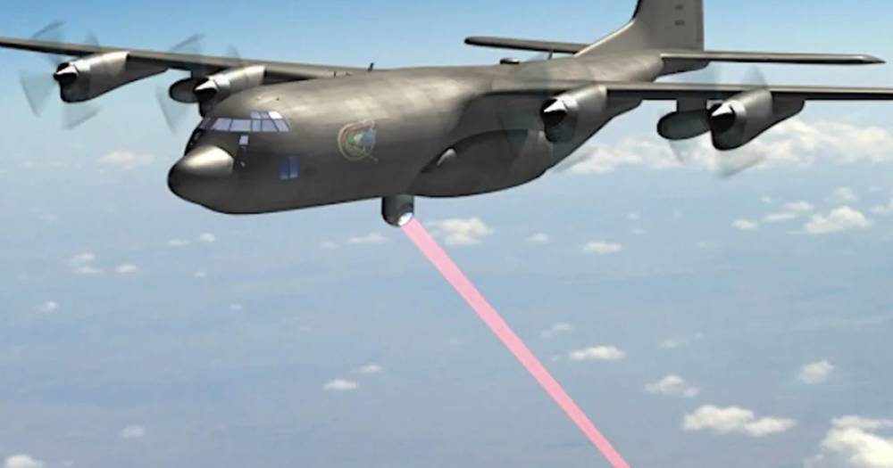 Самолет США получил на вооружение лазерную пушку