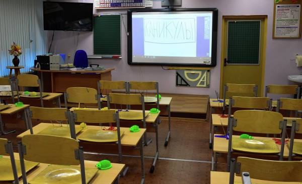 В Ленинградской области продлили осенние каникулы в школах из-за COVID-19