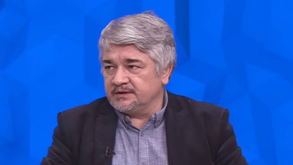 Политолог Ищенко предрек бегство западных инструкторов в случае войны на Украине