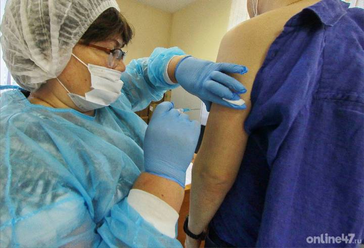 Первых пациентов в Выборге принял дополнительный пункт вакцинации