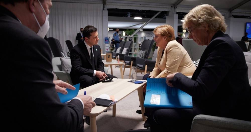 Зеленский в Британии обсудил с Меркель энергетический кризис и войну на Донбассе (фото)