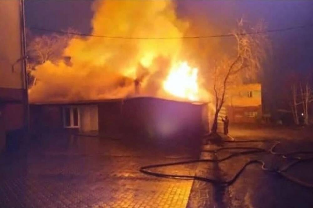 В Хабаровском крае ночью сгорело кафе