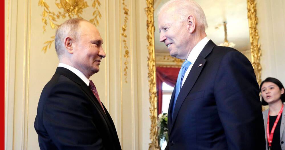 Путин и Байден могут встретиться в начале 2022 года, узнал "Коммерсантъ"