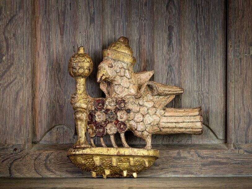 Резной деревянный сокол XVI века оказался геральдическим символом Анны Болейн