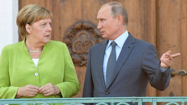 Путин посоветовал Меркель связаться с Лукашенко