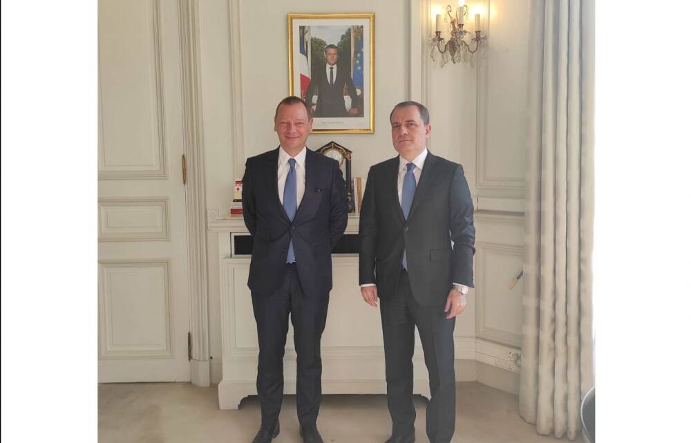 Министр иностранных дел Азербайджана встретился с дипломатическим советником президента Франции