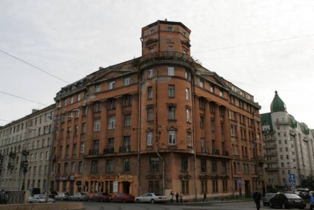Фасад дома Чубакова в Петербурге отреставрируют после пожара