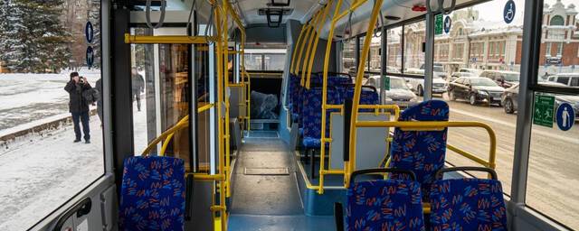 До конца года в Новосибирск поступит 100 новых автобусов