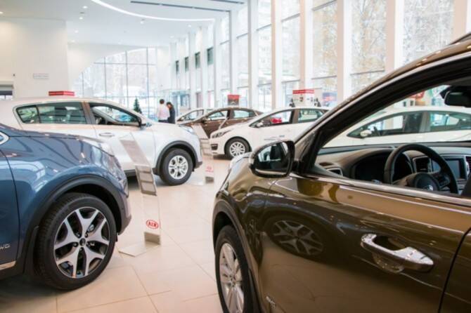 В сентябре россияне потратили на покупку автомобилей более 260 млрд рублей