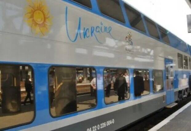 На железные дороги Украины вернут двухэтажные поезда