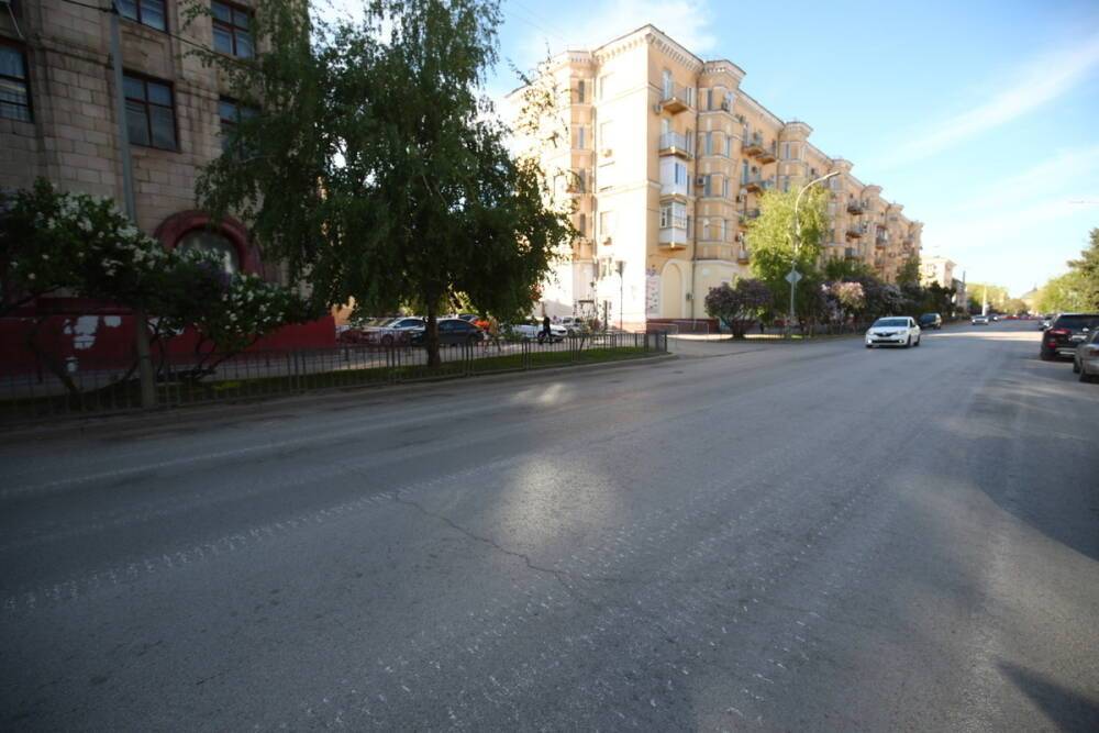 На первой послевоенной улице Волгограда высадят больше деревьев