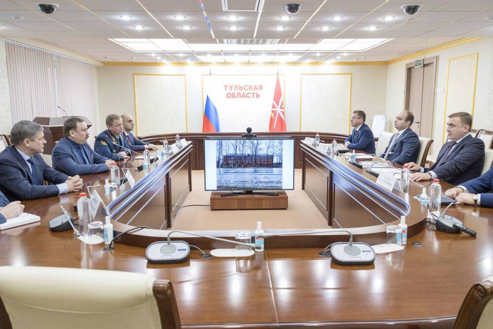 Алексей Дюмин обсудил с Александром Калашниковым развитие сотрудничества региона с учреждениями ФСИН