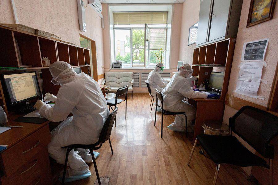 В России выявили больше 40 тысяч случаев коронавируса за сутки