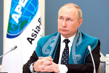 Путин призвал ускорить процесс взаимного признания ковид-сертификатов