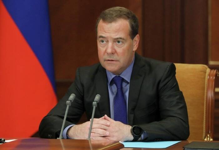 Медведев призвал к тщательному расследованию совершаемых в уголовно-исполнительной системе преступлений