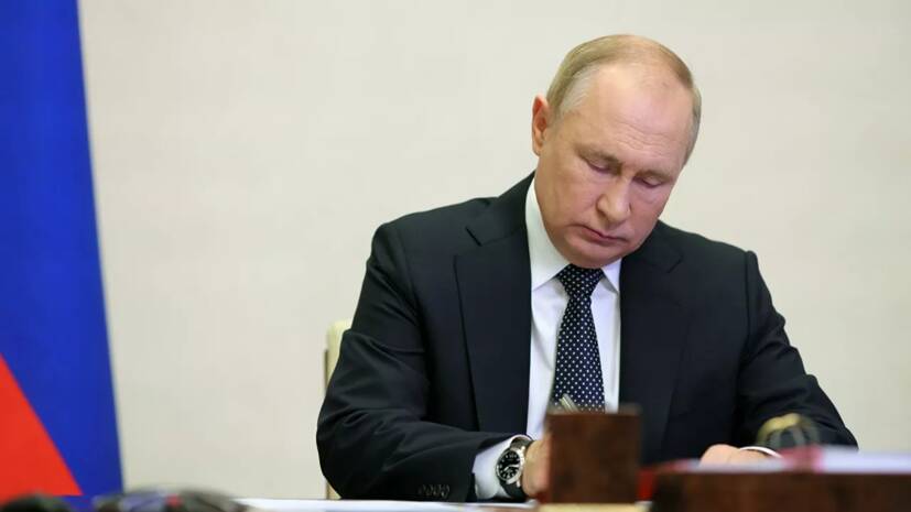 Путин выразил соболезнования в связи со смертью академика Чазова