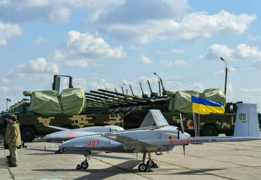 Киев планирует дополнительно закупить турецкие беспилотники Bayraktar