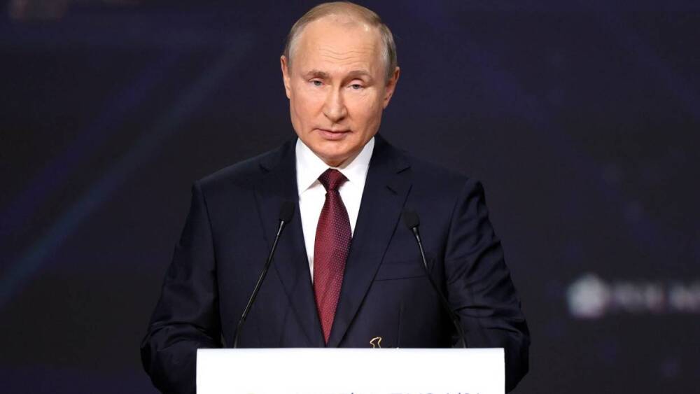 Путин: Россия ограничится сопровождением авиации и кораблей ВМС США в Черном море