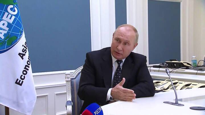 "Мы не расслабимся": Путин ответил на обвинения со стороны Запада