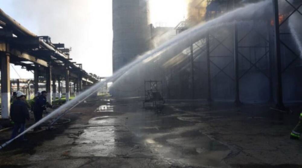 В Кременчуге произошел пожар на заводе «Укртатнафты»