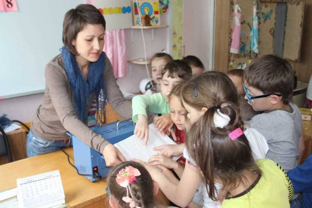 Волгоградского педагога-дефектолога наградили за верность профессии