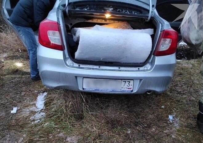 В Шиловском районе обнаружили брошенный автомобиль с кровью в салоне