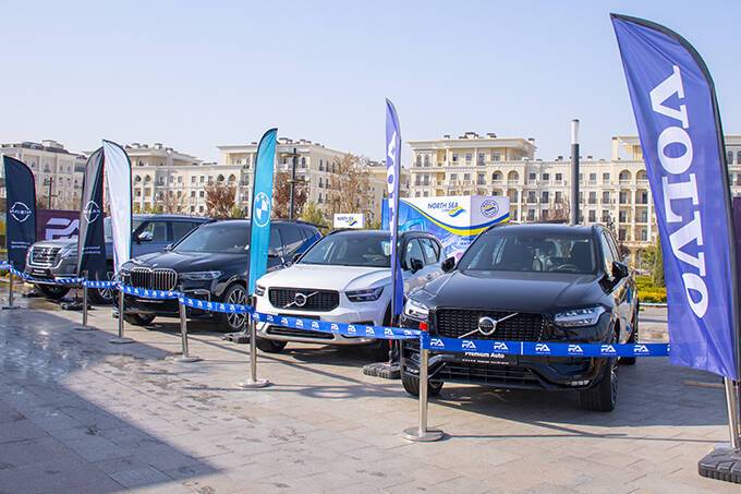 Выставка автомобилей Hilton Auto Expo продлится еще неделю