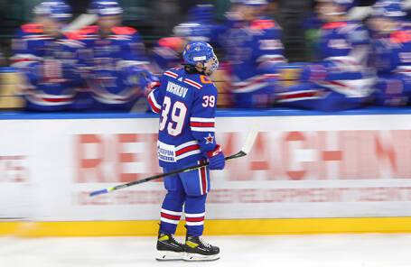 Мичков стал самым молодым автором гола за сборную РФ по хоккею