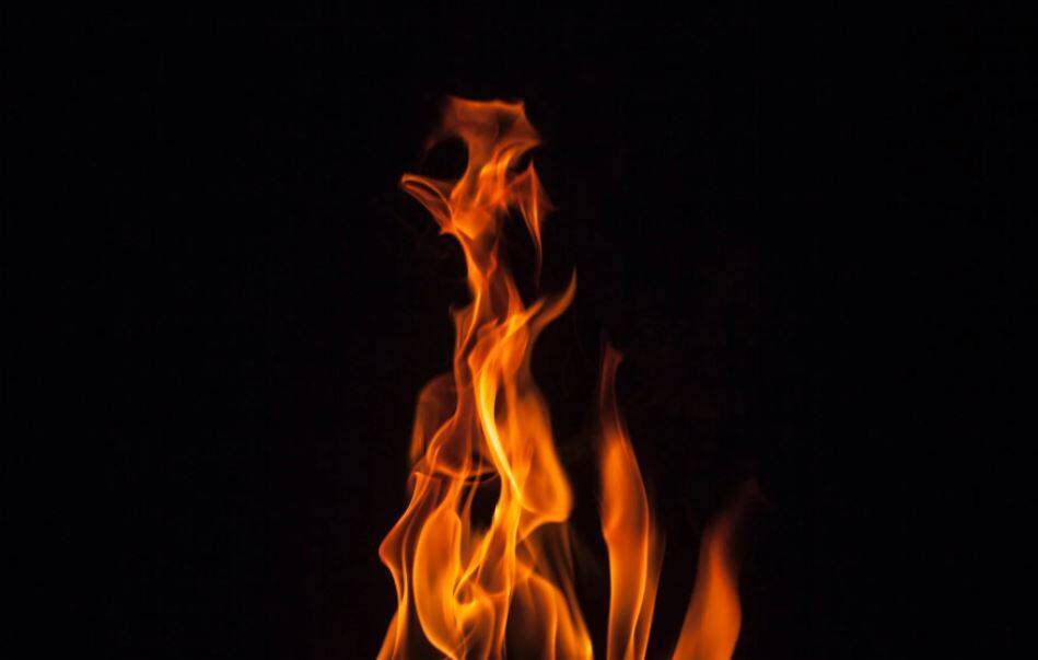 На пожаре в садоводстве в Ленобласти погиб мужчина