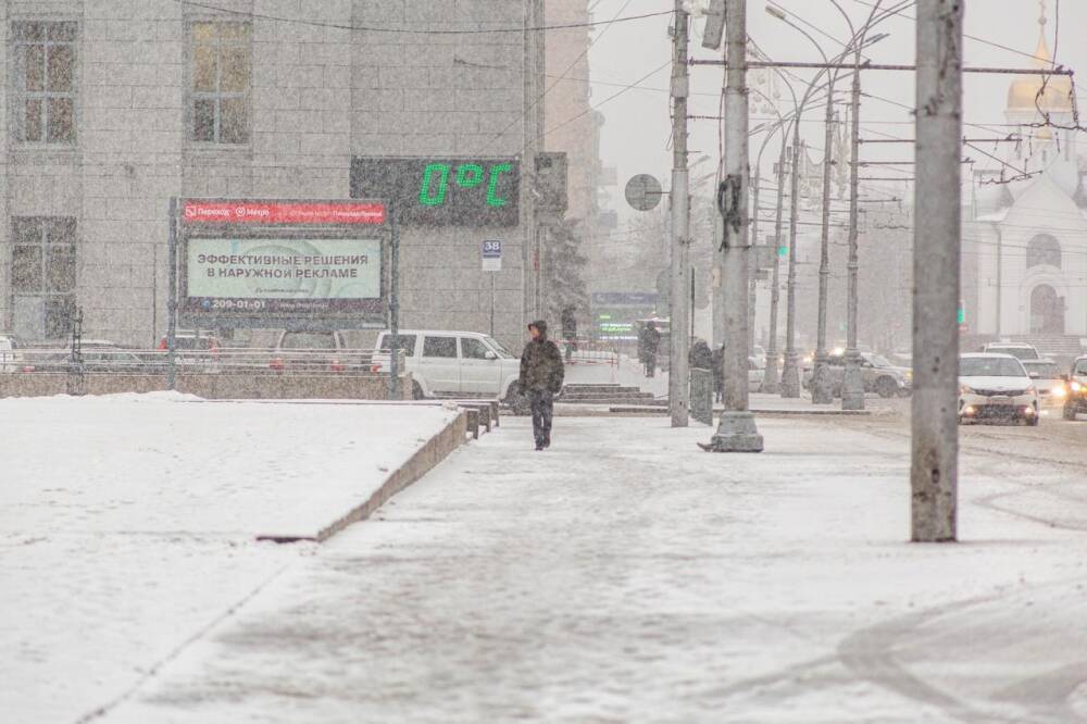 В мэрии Новосибирска заявили об уборке снега с улиц на должном уровне