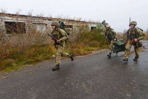 Сайт Avia.pro: военные Украины отступили на запасные позиции после ответной атаки реактивной артиллерии ДНР