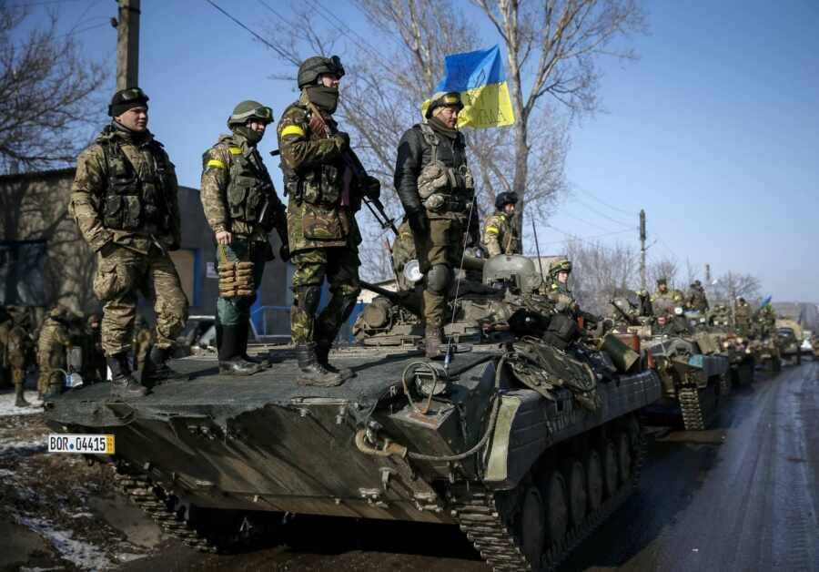 Украинские каратели обстреляли ЛНР и ДНР