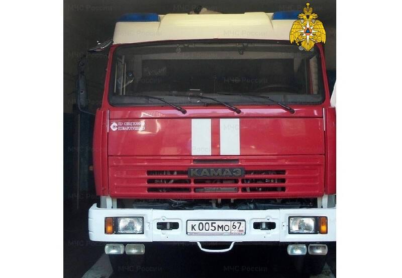 В Смоленской области пожарные отстояли у стихии жилой дом