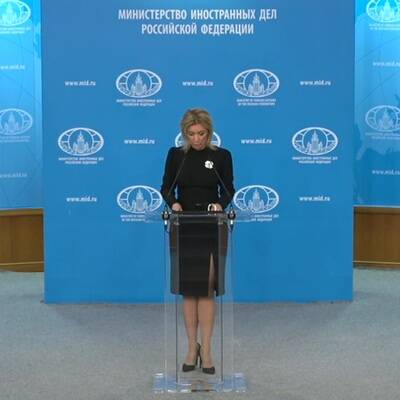 Захарова ответила на обвинения МИД Британии в причастности России к миграционному кризису