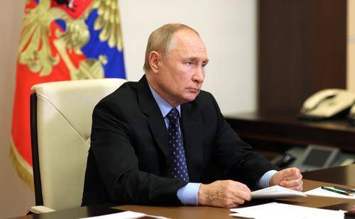 Путин заявил, что узнал о миграционном кризисе на белорусско-польской границе из СМИ