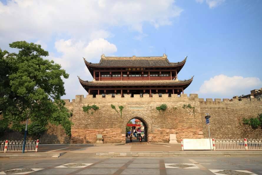 На востоке Китая обнаружили древние императорские гробницы