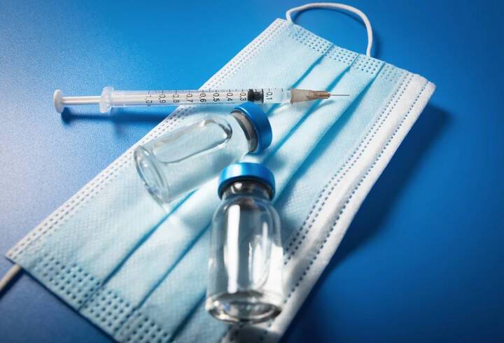Глава Минздрава Мурашко: комбинация "Спутника V" и вакцины от гриппа может усилить их эффект