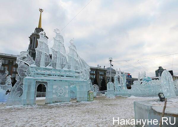 В Екатеринбурге пока не решили, делать ли вход в ледовый городок по QR-кодам
