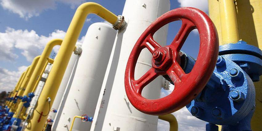 "Газпром" не стал бронировать допобъемы транзита через Украину и Польшу в декабре