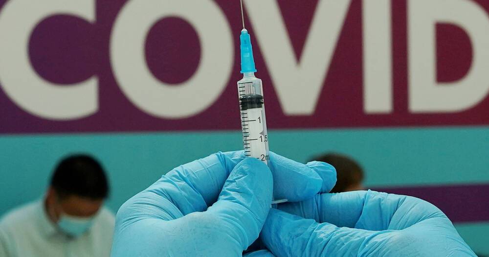 Купившим сертификат о вакцинации москвичам назвали способ сделать прививку