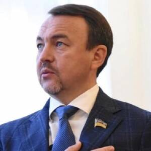 Глава Закарпатского областного совета досрочно сложил полномочия