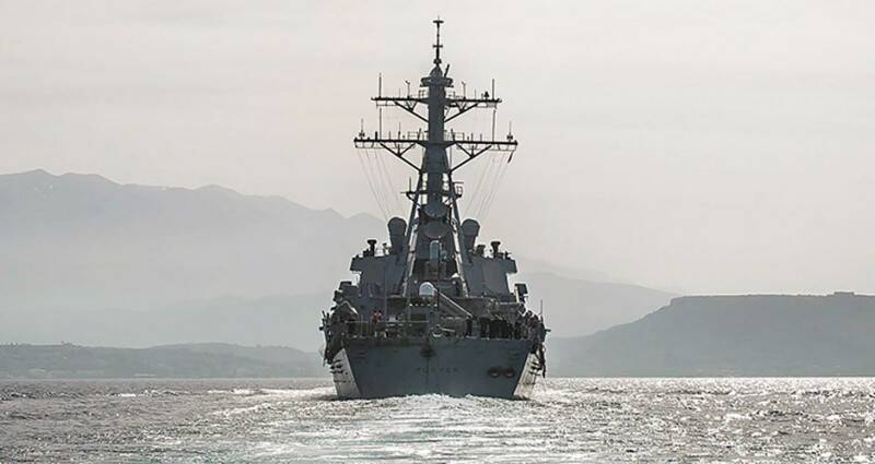 «Портер» под прицелом. К каким последствиям могут привести провокации НАТО в Черном море