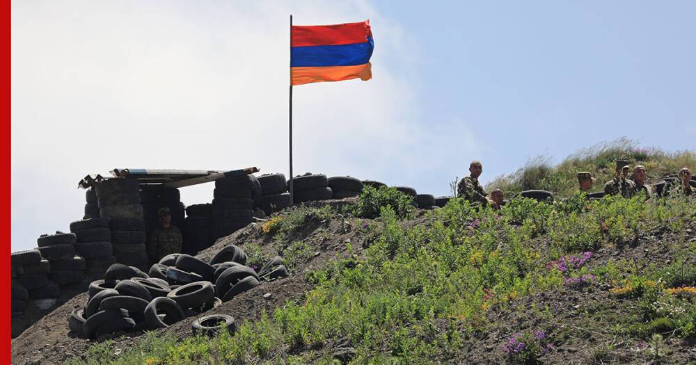 В Армении заявили о локальных боях на границе с Азербайджаном