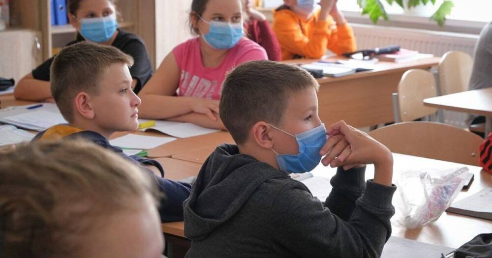 Большинство школ и детсадов Буковины работают очно — ОГА