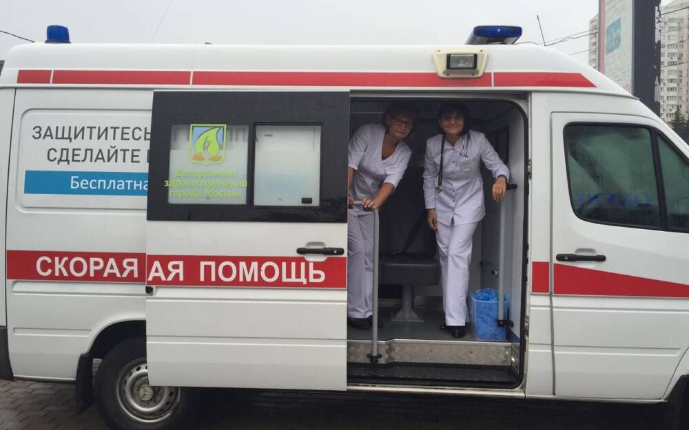 В Ленинградской области неизвестные угнали мобильный пункт вакцинации от COVID-19