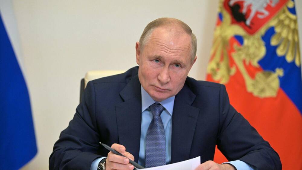 Путин поручил допустить товары из ЛНР и ДНР к госзакупкам