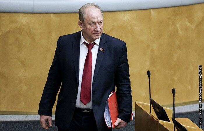 Госдума получила запрос о лишении депутата Рашкина неприкосновенности